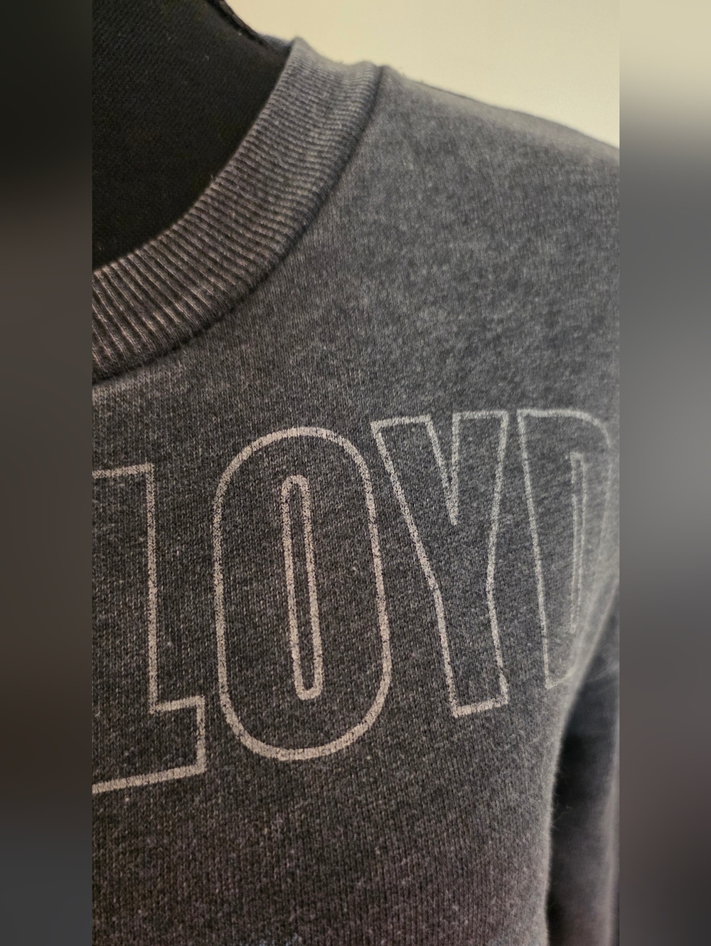 Pink Floyd Graphic Crewneck Sweatshirt - Vintage Black (Size S) - Picture 5 of 10